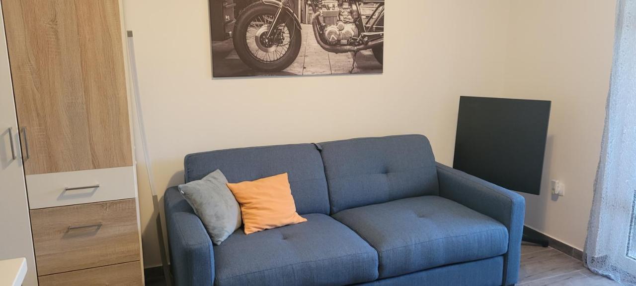 Apartmani Sonia Njivice Bagian luar foto