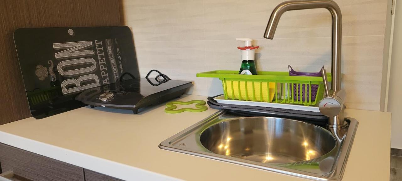 Apartmani Sonia Njivice Bagian luar foto