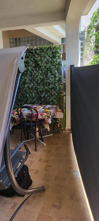 Apartmani Sonia Njivice Bagian luar foto
