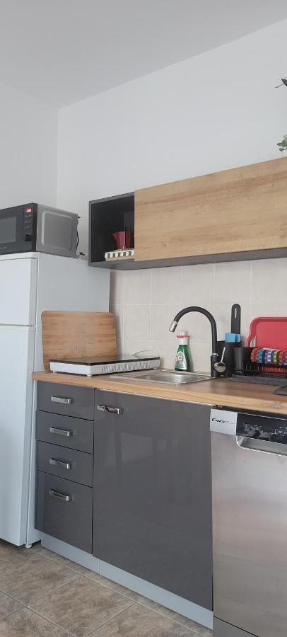 Apartmani Sonia Njivice Bagian luar foto