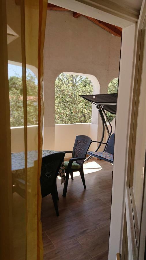 Apartmani Sonia Njivice Bagian luar foto